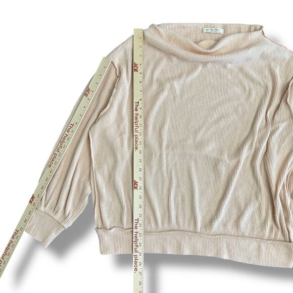We The Free Free People Women’s Small Blush Pink Ribbed Mock Neck Pullover Top - Picture 4 of 8